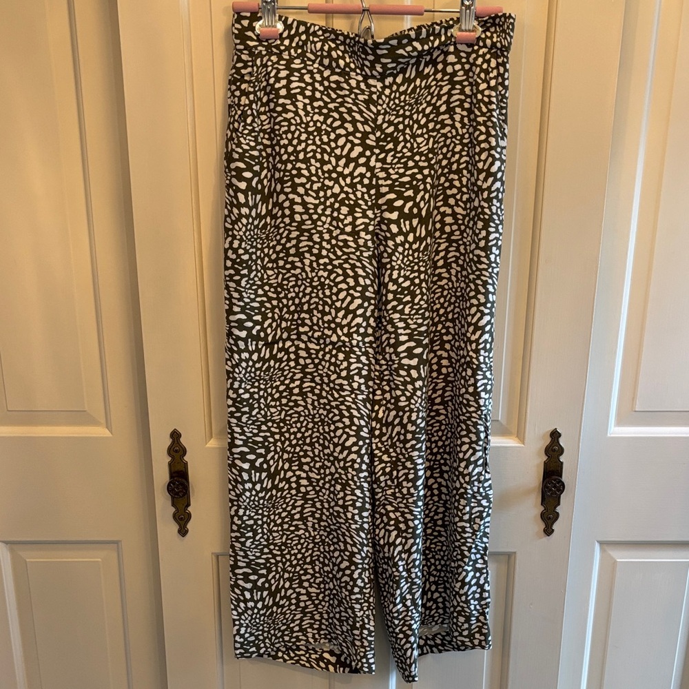 LOFT Olive and White Patterned Pants